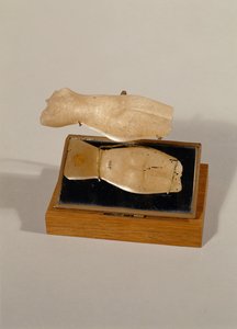 Torso de una mujer, Nuevo Reino (alabastro)